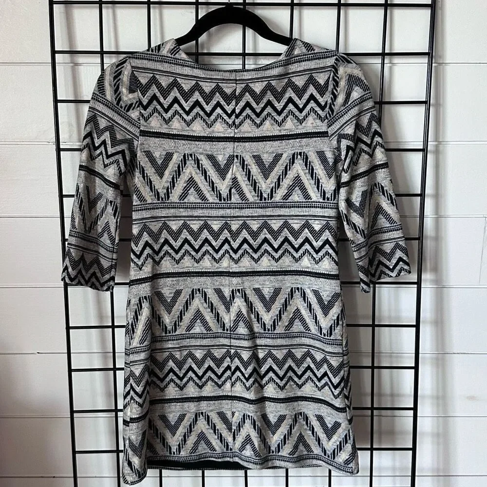 Amy‎ Byer Dress Girls 14 Black Grey Chevron 3/4 Sleeve Knit Pullover